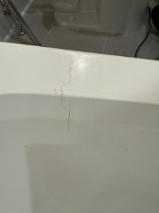 Crack in bath tub repair before